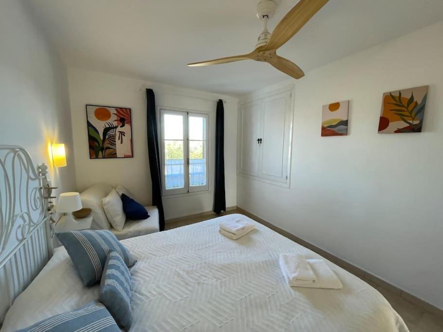 Algaiarens Apto Con Piscina Y Junto A La Playa Cala'N Blanes  Eksteriør bilde