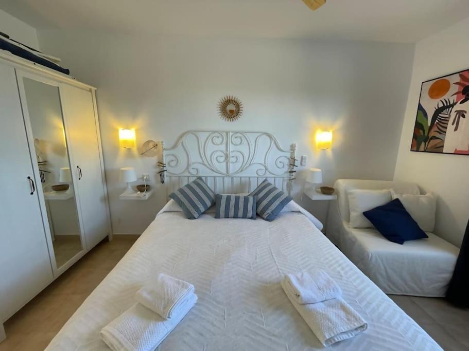 Algaiarens Apto Con Piscina Y Junto A La Playa Cala'N Blanes  Eksteriør bilde